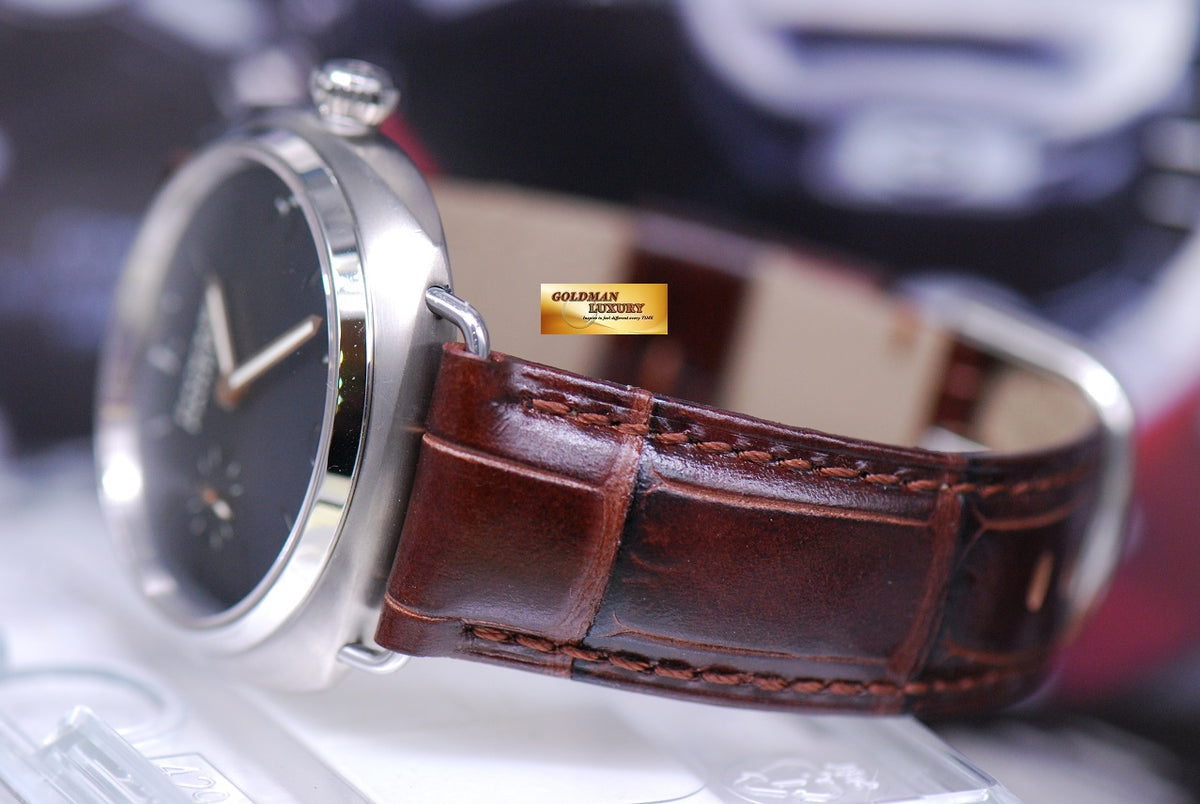 [SOLD] PANERAI RADIOMIR TITANIUM 42mm THIN IN-HOUSE MANUAL WINDING PAM 338 (MINT)