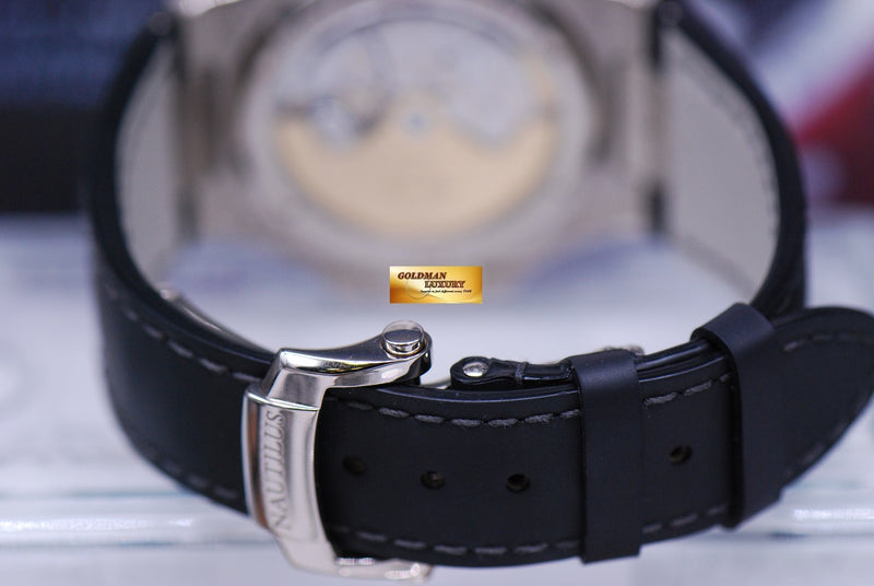 products/GML1799_-_Patek_Philippe_Nautilus_18K_White_Gold_5711G_-_10.JPG