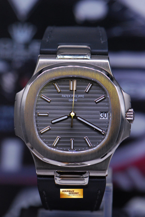 [SOLD] PATEK PHILIPPE NAUTILUS 18K WHITE GOLD AUTOMATIC LEATHER STRAP 5711G (MINT)