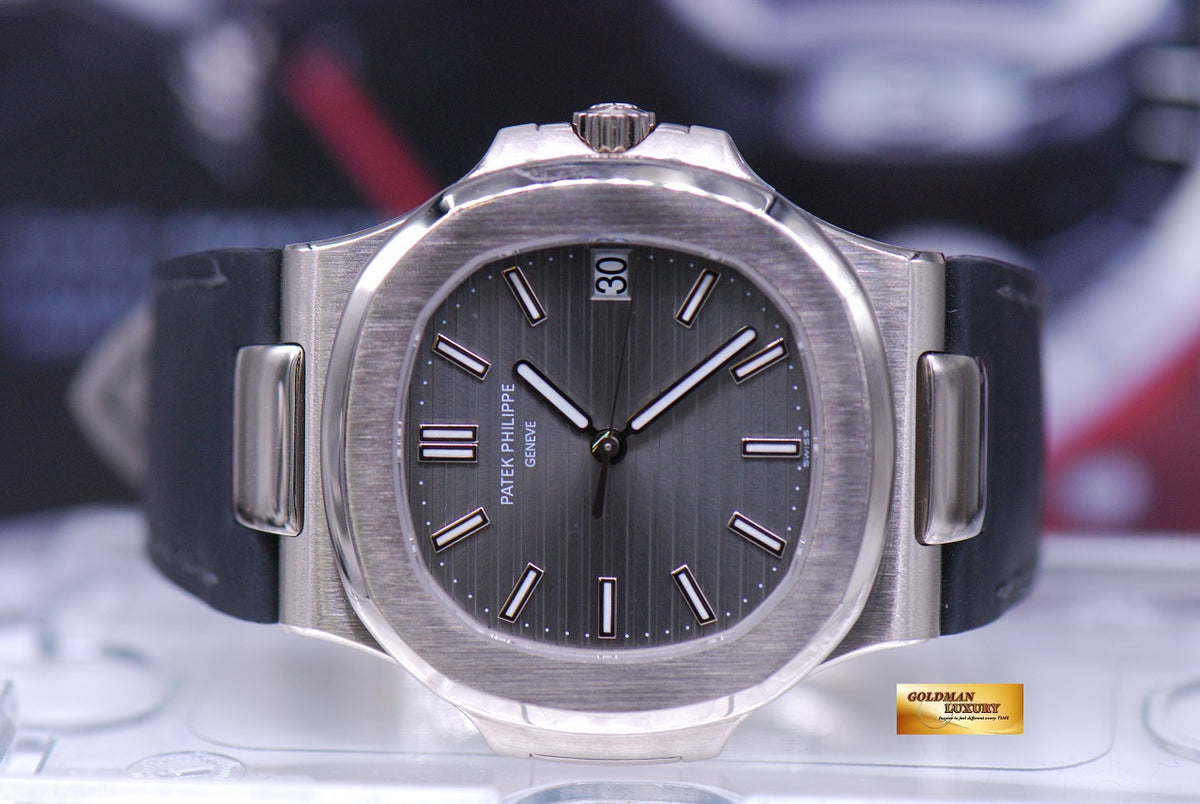[SOLD] PATEK PHILIPPE NAUTILUS 18K WHITE GOLD AUTOMATIC LEATHER STRAP 5711G (MINT)