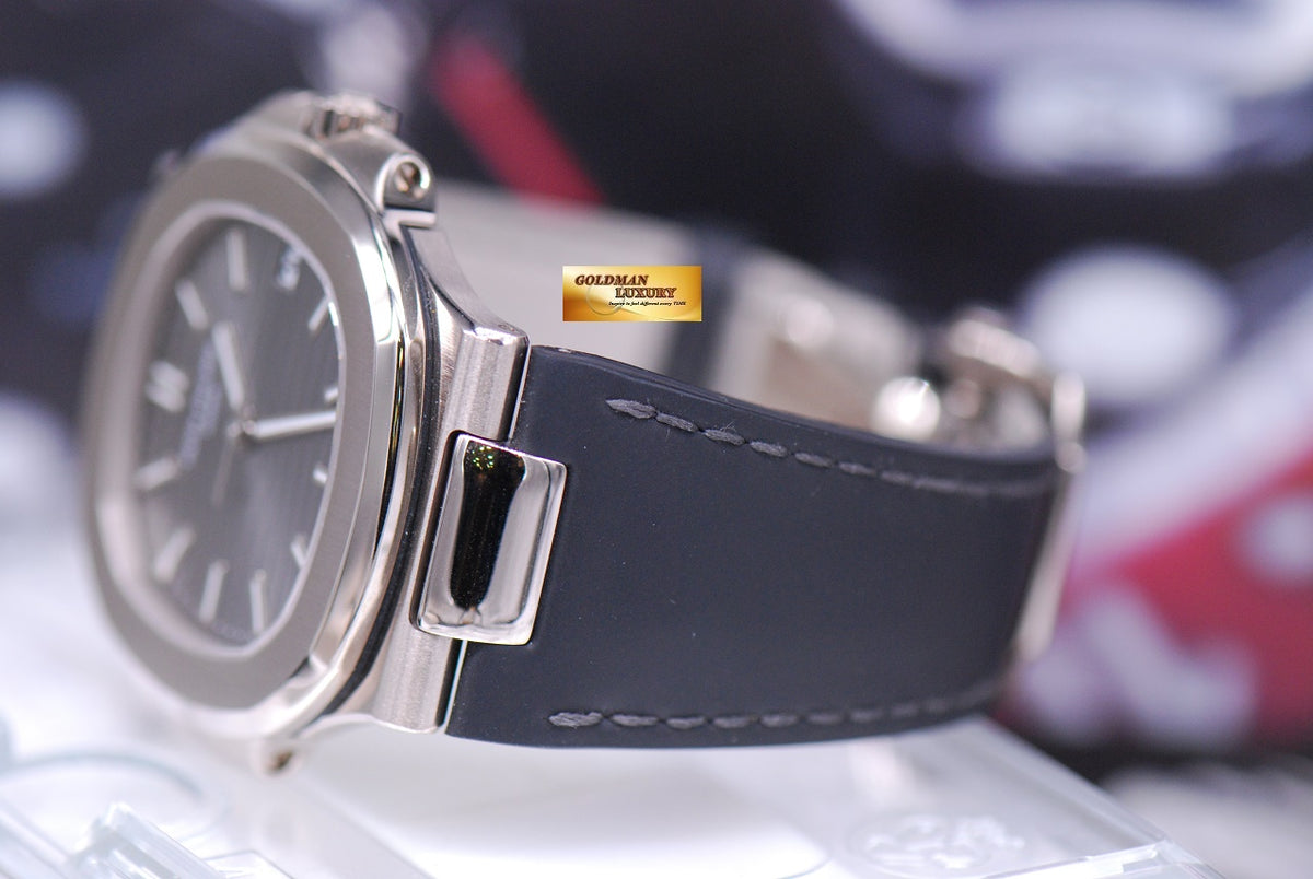 [SOLD] PATEK PHILIPPE NAUTILUS 18K WHITE GOLD AUTOMATIC LEATHER STRAP 5711G (MINT)