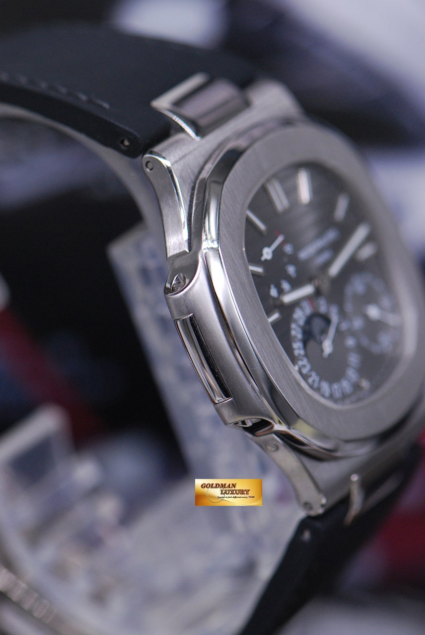[SOLD] PATEK PHILIPPE NAUTILUS MOONPHASE POWER RESERVE 18K WHITE GOLD AUTOMATIC LEATHER STRAP 5712G (MINT)