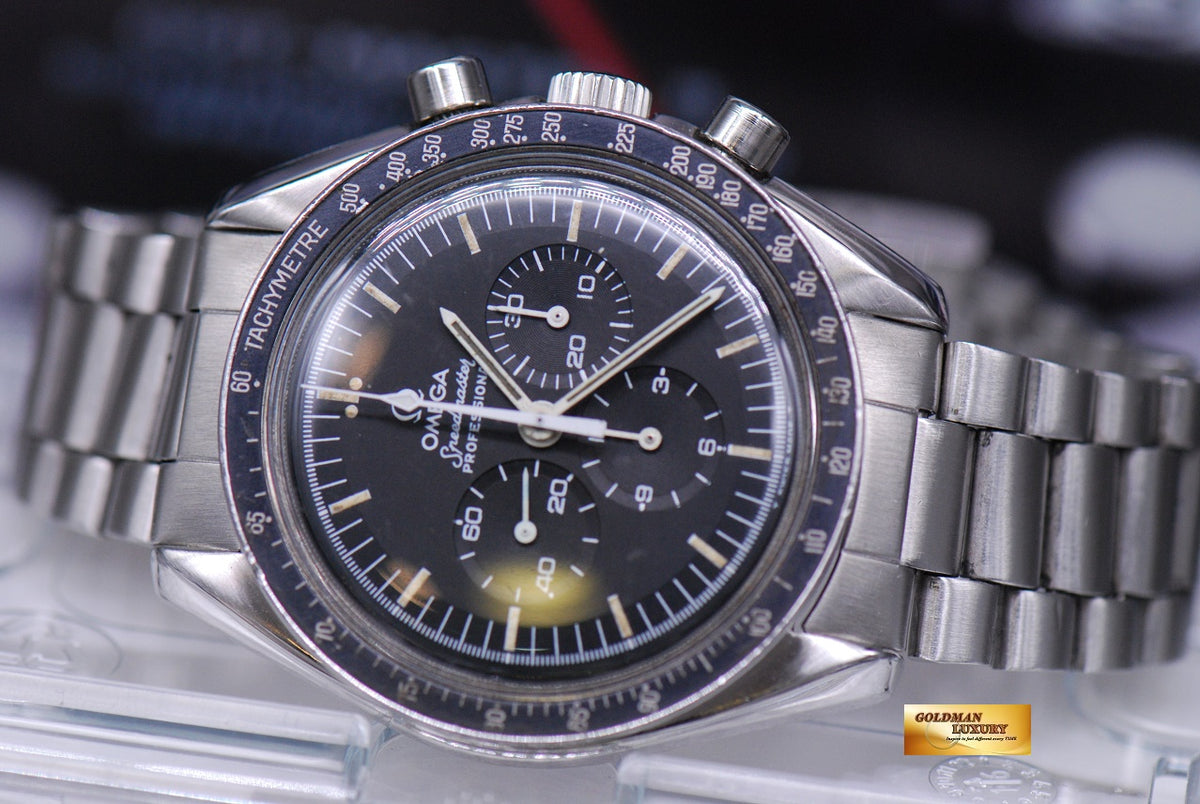 [SOLD] OMEGA SPEEDMASTER CHRONOGRAPH MOON WATCH C.861 MANUAL (VINTAGE NEAR MINT)