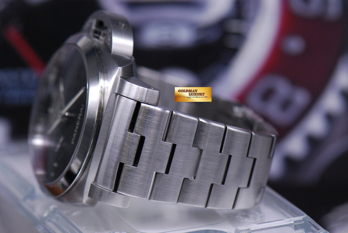 [SOLD] PANERAI LUMINOR 1950 GMT 44mm STAINLESS STEEL BRACELET PAM 329 AUTOMATIC (MINT)