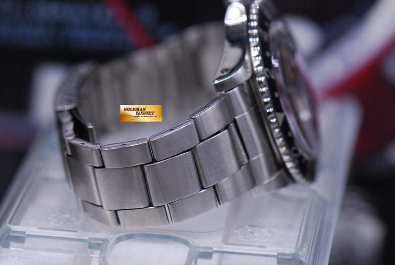 products/GML1847_-_Rolex_Oyster_Vintage_GMT-Master_1675_Mark_4_Full_Set_-_6.JPG