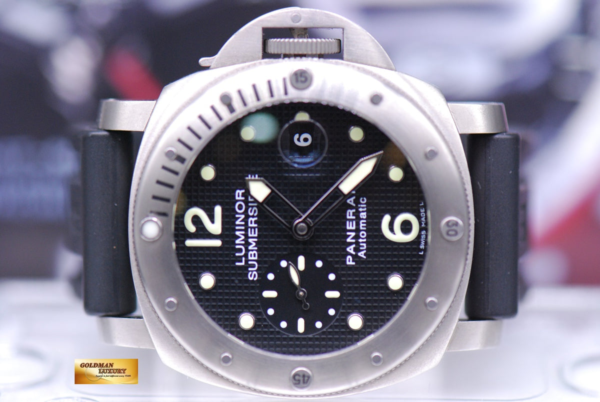 [SOLD] PANERAI LUMINOR SUBMERSIBLE TITANIUM 44mm “WAFFLE DIAL” AUTOMATIC PAM 025 (MINT)