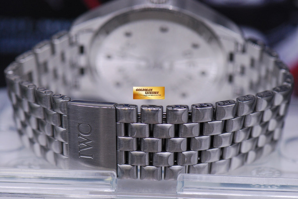 [SOLD] IWC PILOT SPITFIRE UTC 39mm w/ BRACELET AUTOMATIC IW3251 (NEAR MINT)