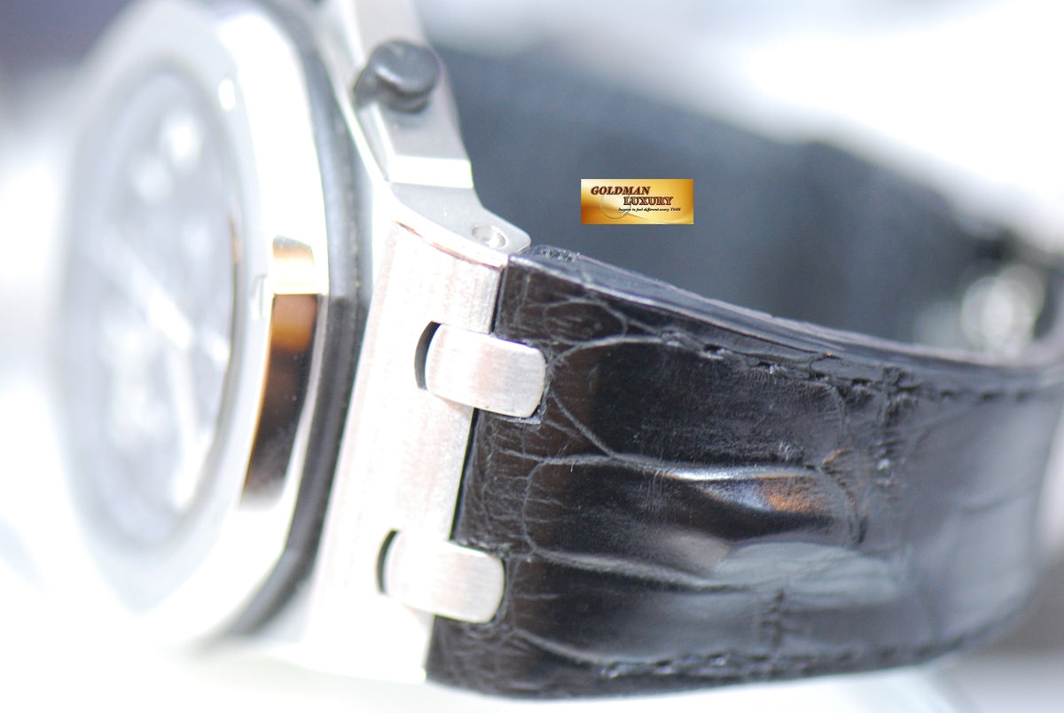 [SOLD] AUDEMARS PIGUET ROYAL OAK OFFSHORE CHRONOGRAPH 42mm BLACK THEME 26020ST (MINT)