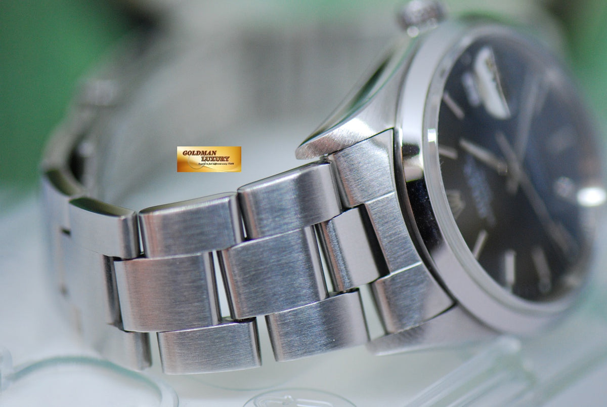 [SOLD] ROLEX OYSTER PERPETUAL DATE 34mm BLUE 15200 (MINT)