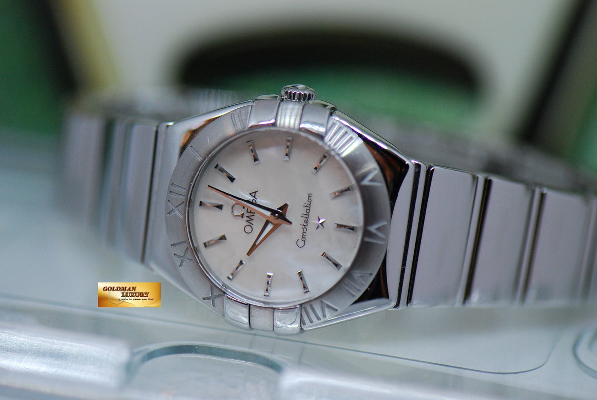 [SOLD] OMEGA CONSTELLATION LADIES 24mm MOP QUARTZ (NEAR MINT)