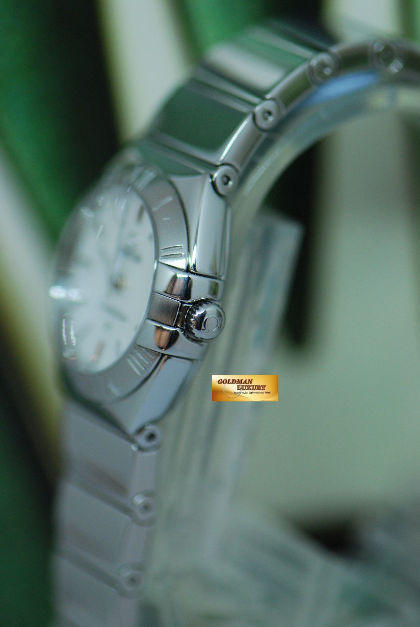 [SOLD] OMEGA CONSTELLATION LADIES 24mm MOP QUARTZ (NEAR MINT)