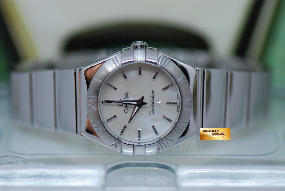 [SOLD] OMEGA CONSTELLATION LADIES 24mm MOP QUARTZ (NEAR MINT)