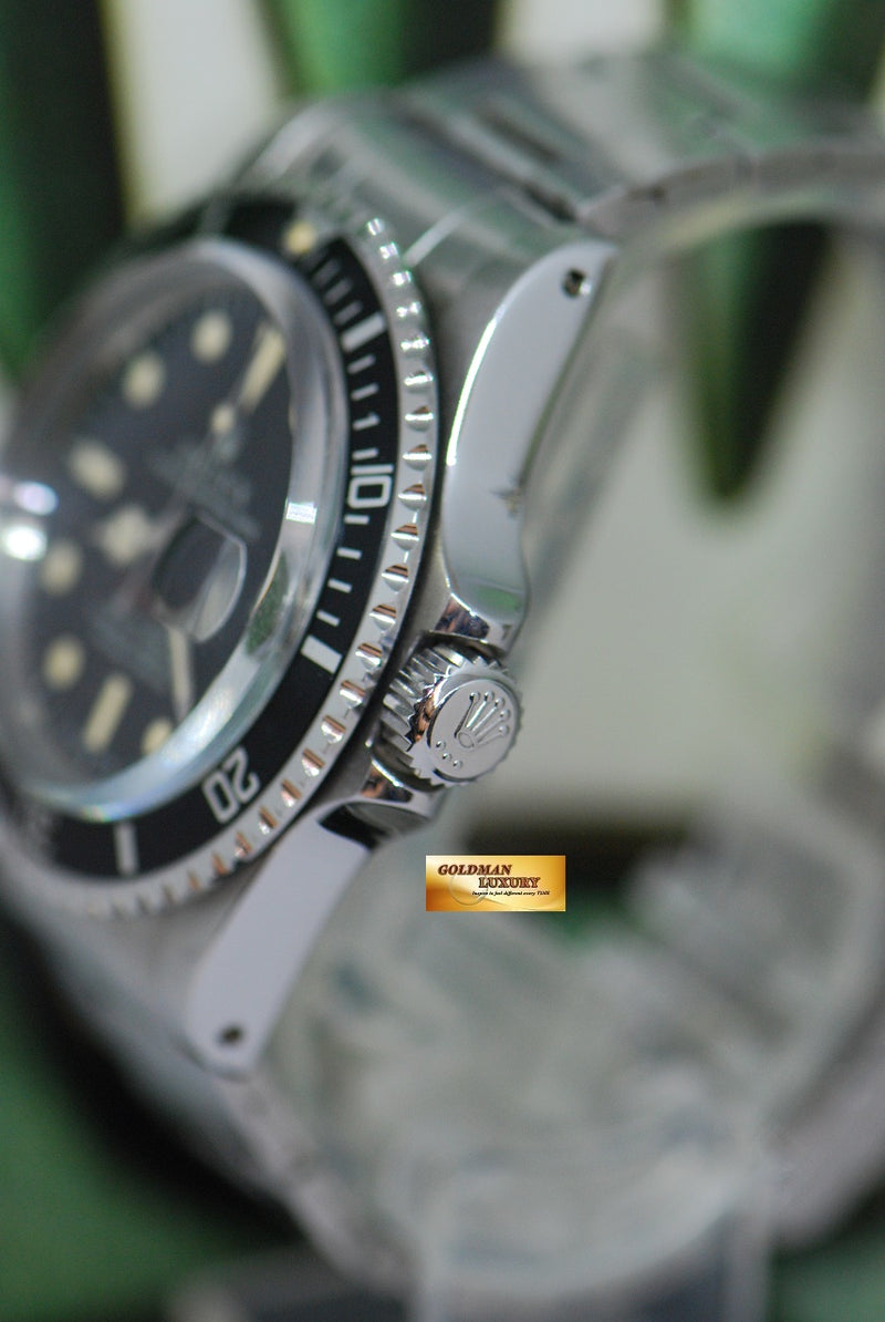 products/GML1971_-_Rolex_Oyster_Red_Submariner_Meter_First_Dial_1680_-_3.JPG