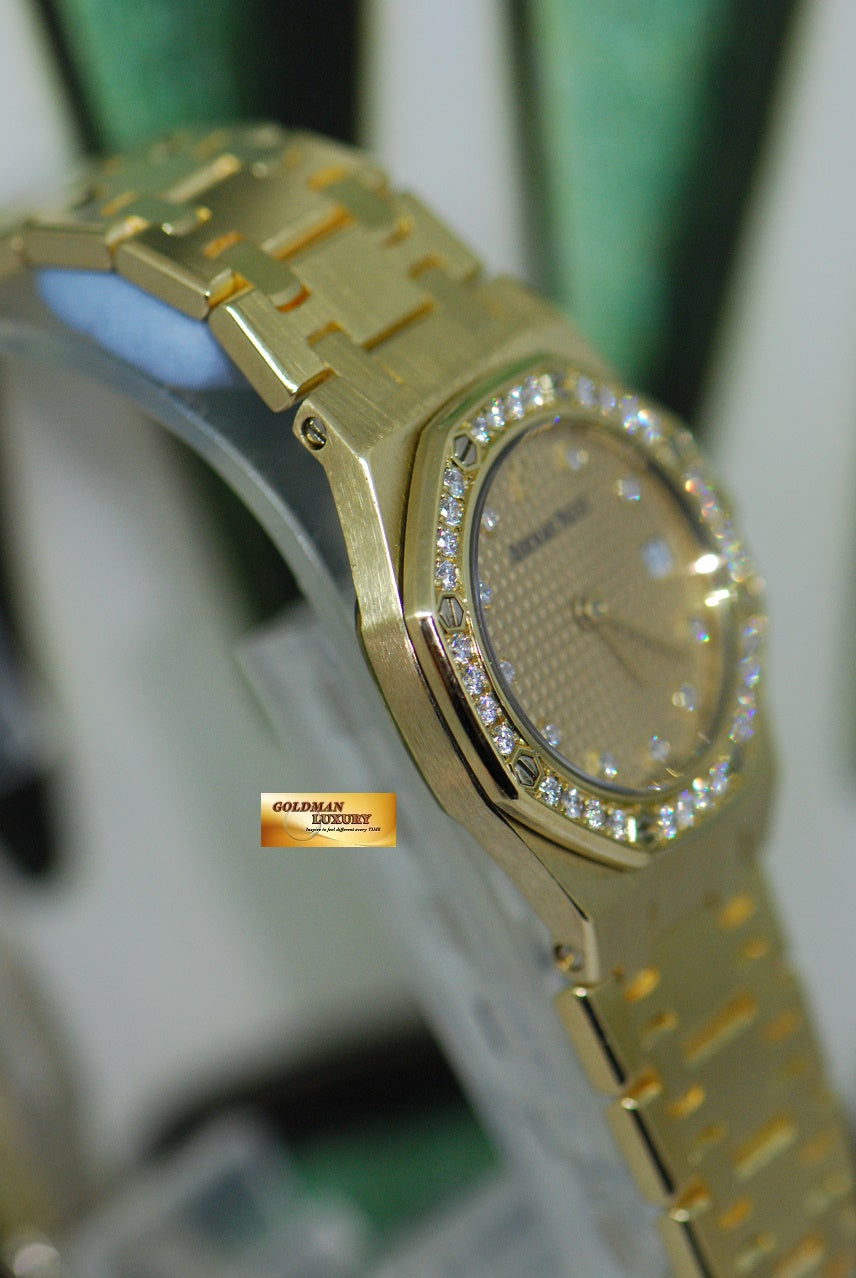 [SOLD] AUDEMARS PIGUET ROYAL OAK 18K YELLOW GOLD DIAMOND DIAL & BEZEL 24mm LADIES QUARTZ (NEAR MINT)