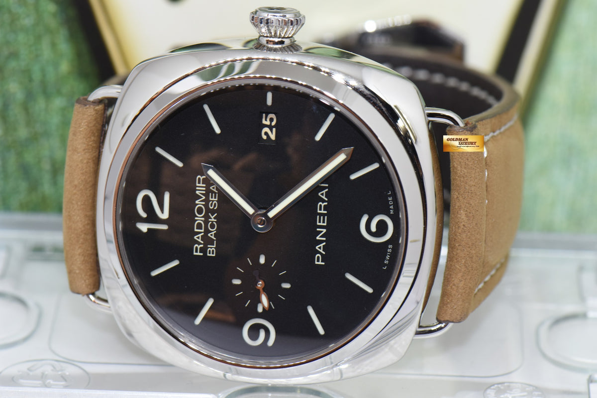 [SOLD] PANERAI RADIOMIR BLACK SEAL 45mm IN-HOUSE P.9000 AUTOMATIC PAM 388 (MINT)