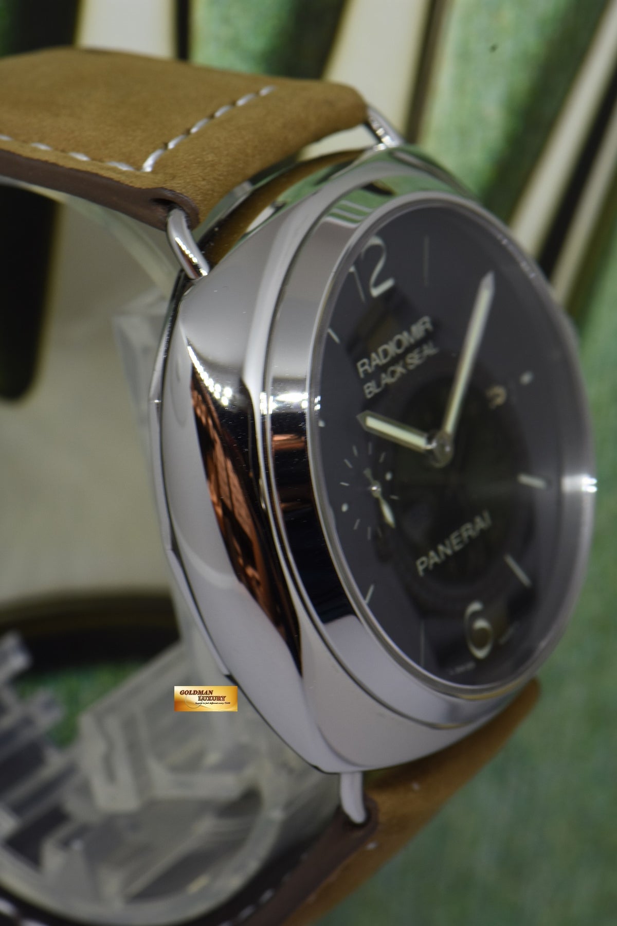 [SOLD] PANERAI RADIOMIR BLACK SEAL 45mm IN-HOUSE P.9000 AUTOMATIC PAM 388 (MINT)