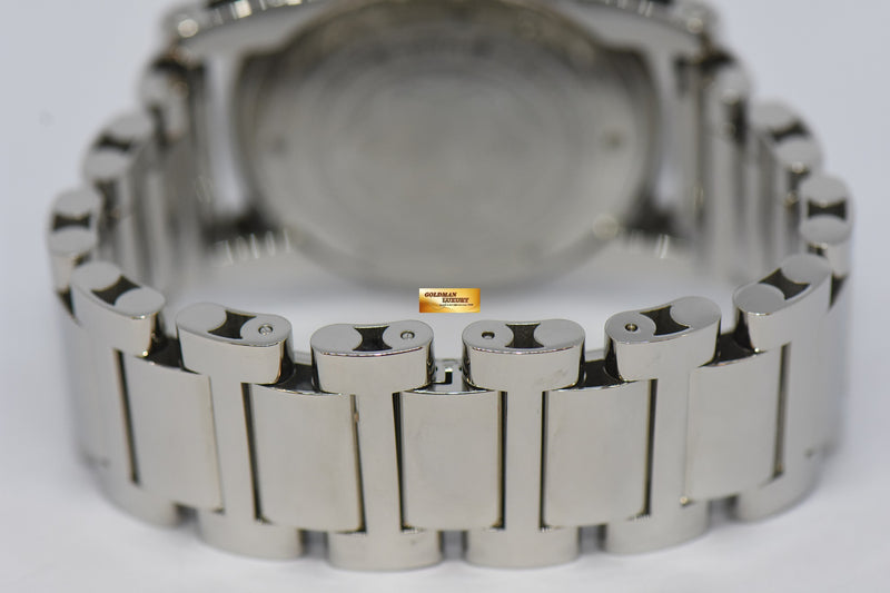 products/GML2059_-_Mont_Blanc_Timewalker_42mm_SS_bracelet_Black_7070_-_9.JPG