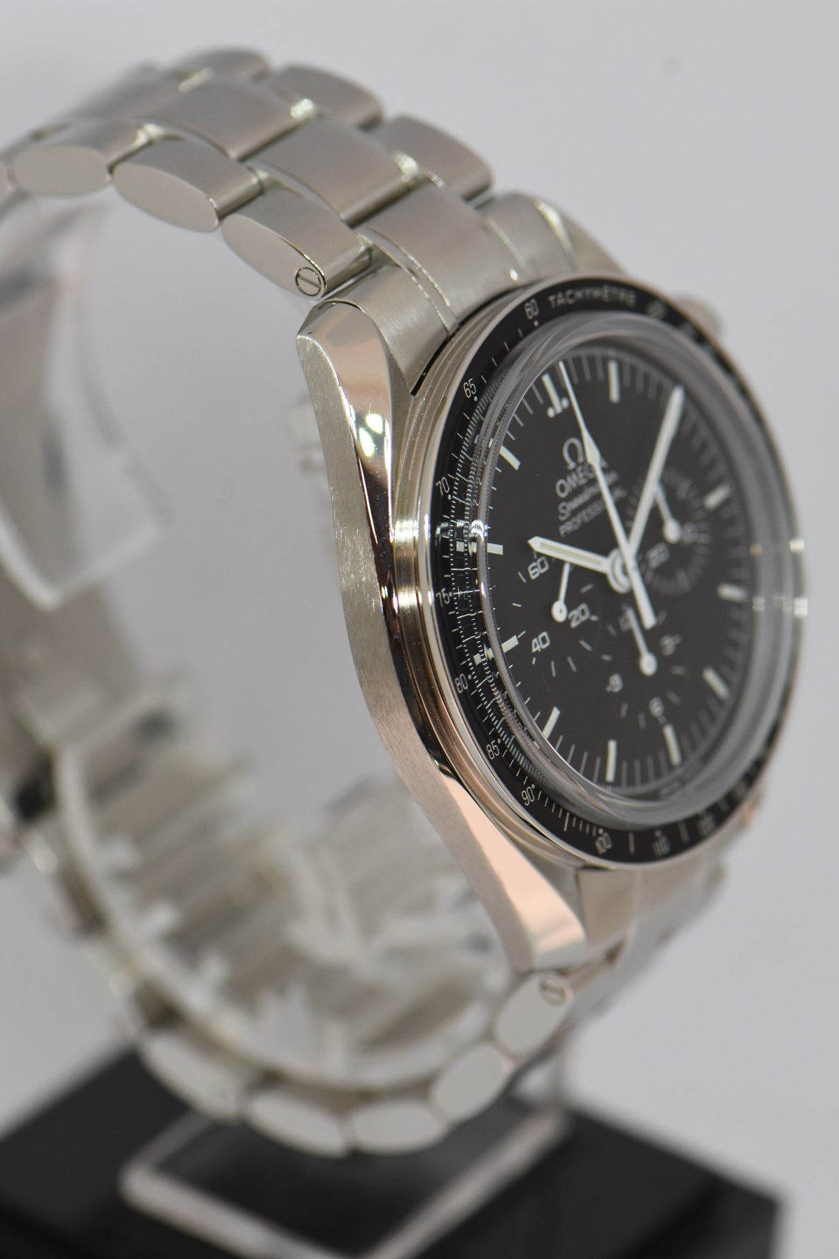 [SOLD] OMEGA SPEEDMASTER PROFESSIONAL MOON WATCH C.1863 MANUAL WINDING (SEE-THRU SAPPHIRE CRYSTAL BACK) (LNIB)