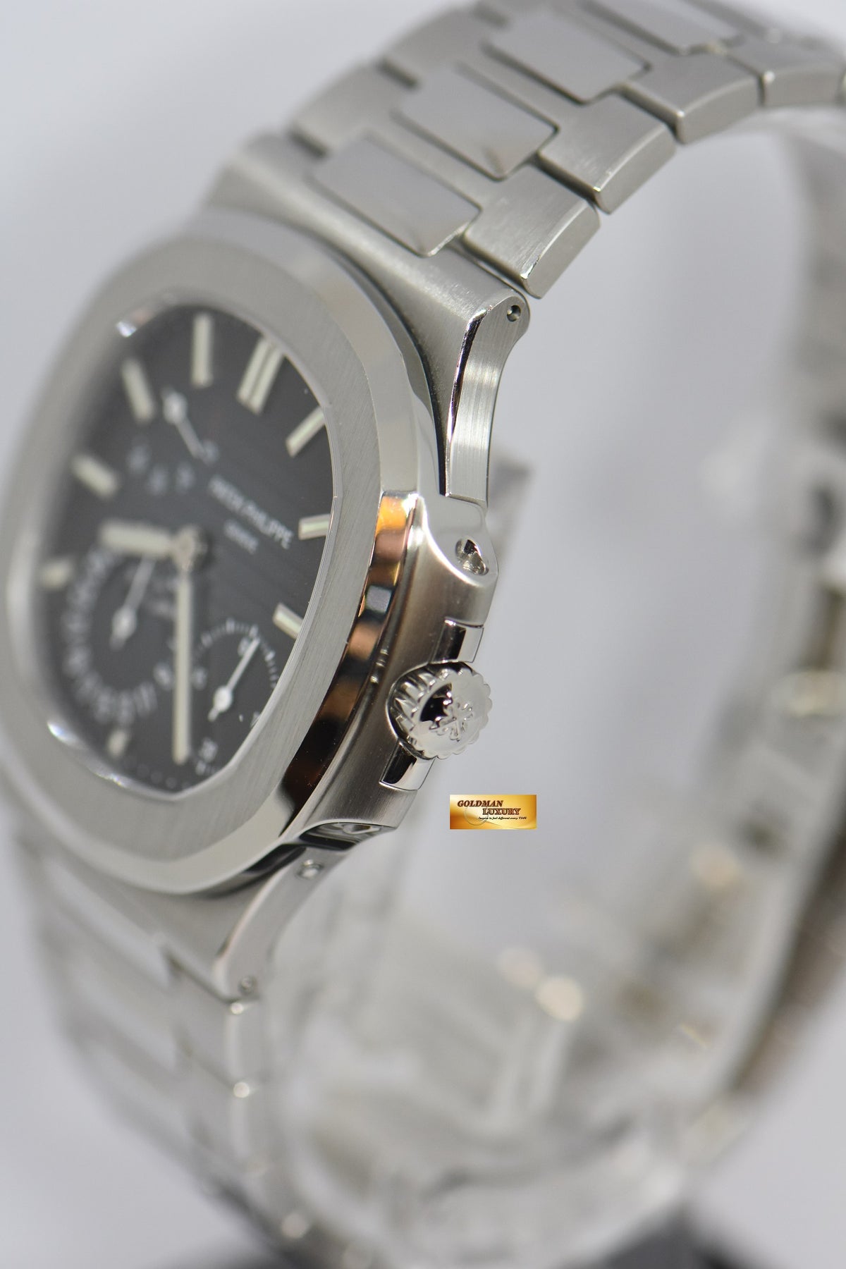 [SOLD] PATEK PHILIPPE NAUTILUS MOONPHASE POWER RESERVE IN STEEL 5712A (NEW OLD STOCK)