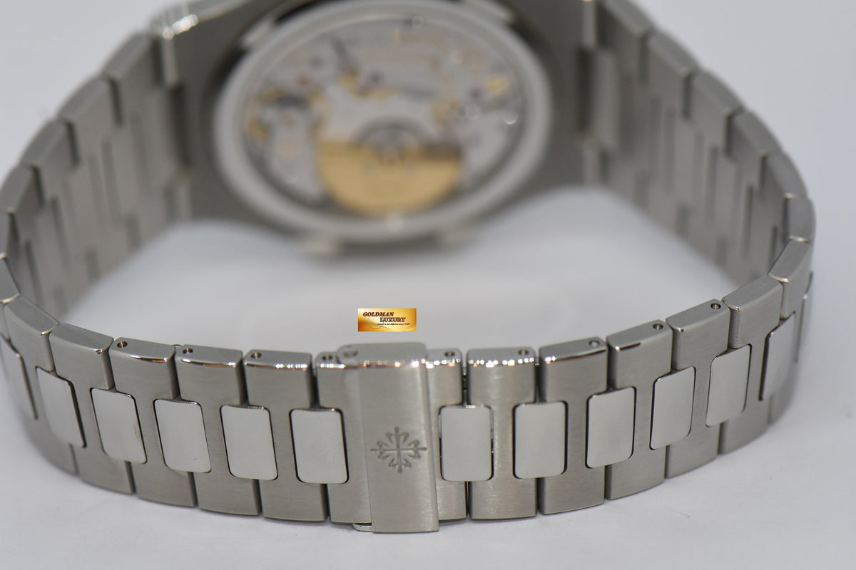 [SOLD] PATEK PHILIPPE NAUTILUS MOONPHASE POWER RESERVE IN STEEL 5712A (NEW OLD STOCK)