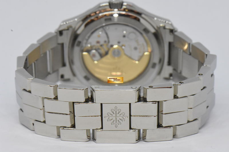 products/GML2076_-_Patek_Philippe_Aquanaut_Steel_in_Bracelet_36mm_Automatic_5066A_-_9.JPG