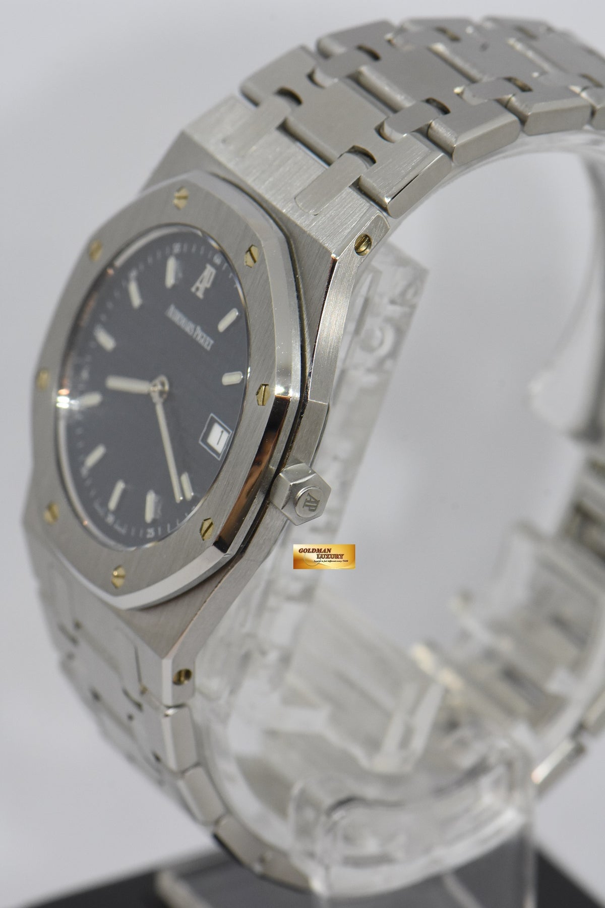 [SOLD] AUDEMARS PIGUET ROYAL OAK MIDSIZE BLUE DIAL QUARTZ (MINT)