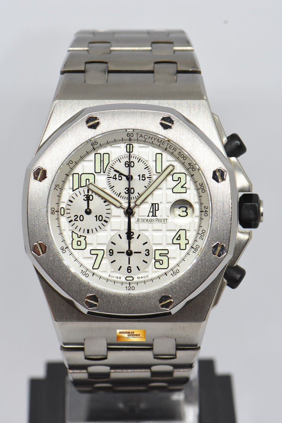 [SOLD] AUDEMARS PIGUET ROYAL OAK OFFSHORE CHRONOGRAPH 42mm TITANIUM IN BRACELET AUTOMATIC 25721Ti (MINT)