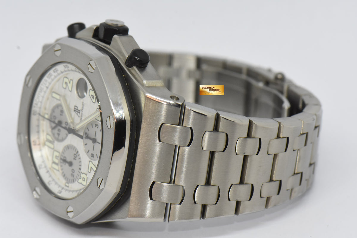 [SOLD] AUDEMARS PIGUET ROYAL OAK OFFSHORE CHRONOGRAPH 42mm TITANIUM IN BRACELET AUTOMATIC 25721Ti (MINT)