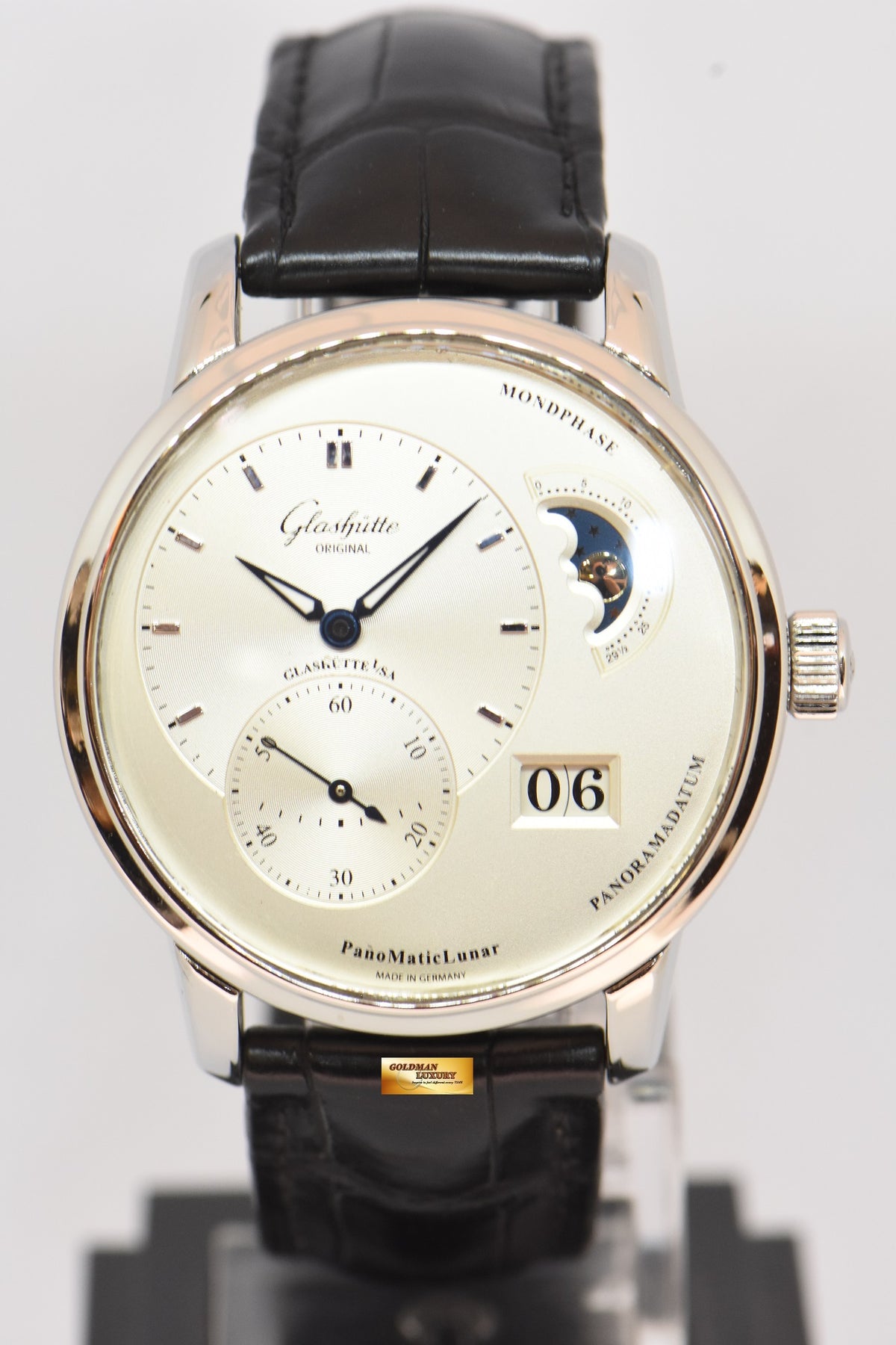 [SOLD] GLASHUTTE ORIGINAL PANOMATICLUNAR MOONPHASE 40mm AUTOMATIC (MINT)