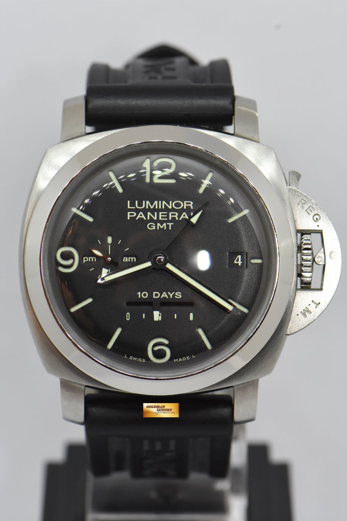 [SOLD] PANERAI LUMINOR GMT 44mm 1950 STEEL DAY / NIGHT 10 DAYS POWER RESERVE AUTOMATIC PAM 270 (NEAR MINT)