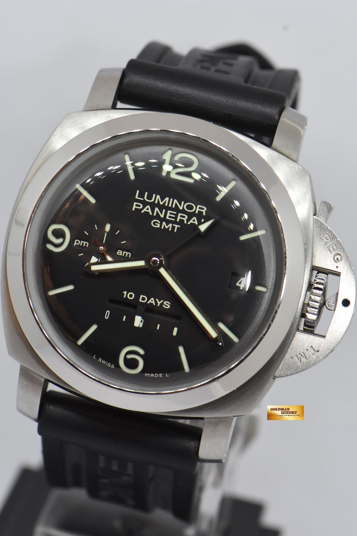 [SOLD] PANERAI LUMINOR GMT 44mm 1950 STEEL DAY / NIGHT 10 DAYS POWER RESERVE AUTOMATIC PAM 270 (NEAR MINT)