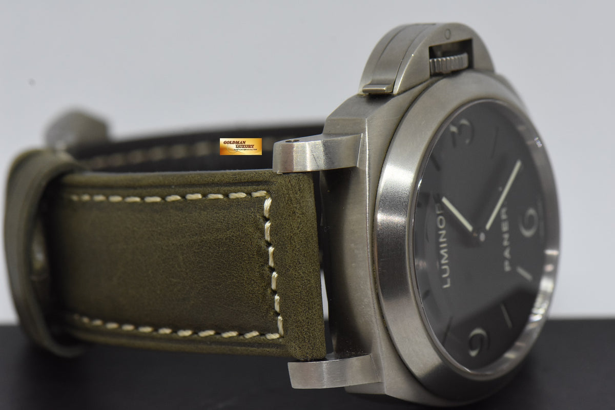 [SOLD] PANERAI LUMINOR HISTORIC BASE TITANIUM 44mm MANUAL PAM 176 (MINT)