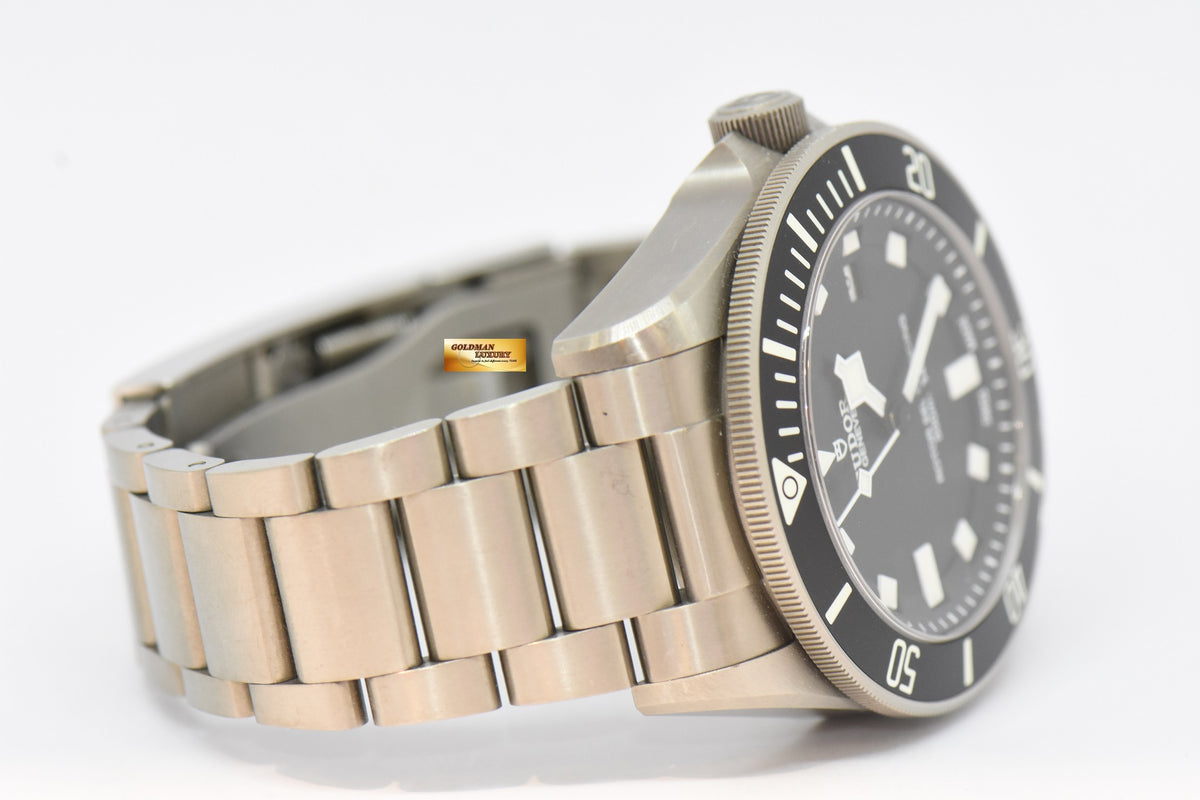 [SOLD] TUDOR PELAGOS 42mm TITANIUM BLACK AUTOMATIC 25500TN (NEAR MINT)