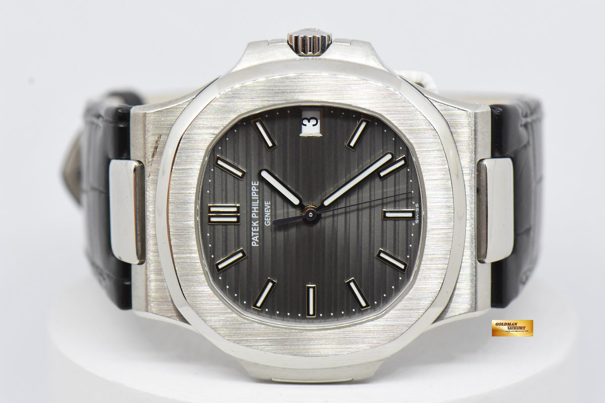 [SOLD] PATEK PHILIPPE NAUTILUS 40mm 18K WHITE GOLD GREY DIAL AUTOMATIC 5711/1G (MINT)