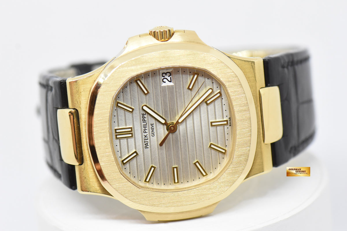 [SOLD] PATEK PHILIPPE NAUTILUS 40mm 18K YELLOW GOLD SILVER DIAL AUTOMATIC 5711/1J (MINT)