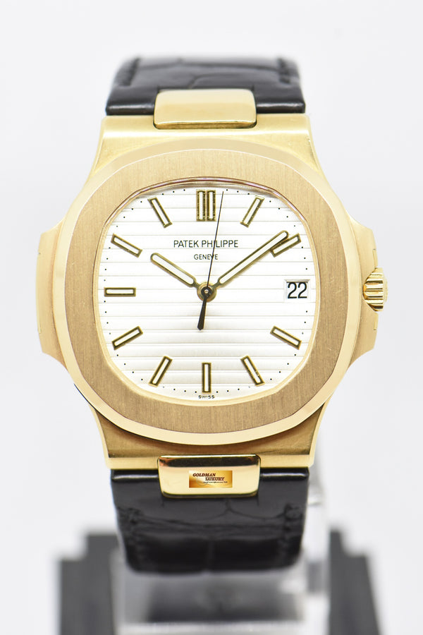 [SOLD] PATEK PHILIPPE NAUTILUS 40mm 18K YELLOW GOLD SILVER DIAL AUTOMATIC 5711/1J (MINT)
