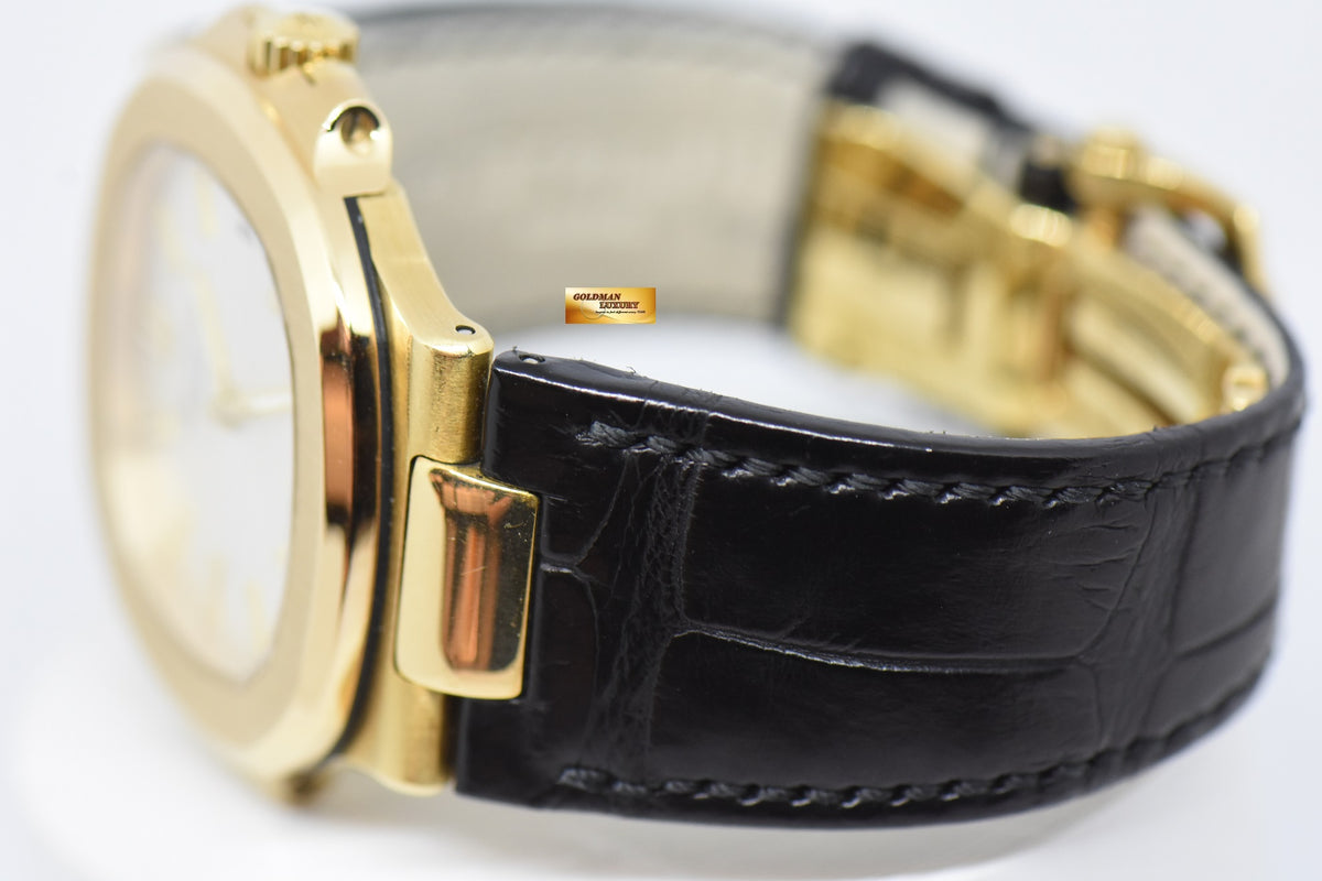 [SOLD] PATEK PHILIPPE NAUTILUS 40mm 18K YELLOW GOLD SILVER DIAL AUTOMATIC 5711/1J (MINT)