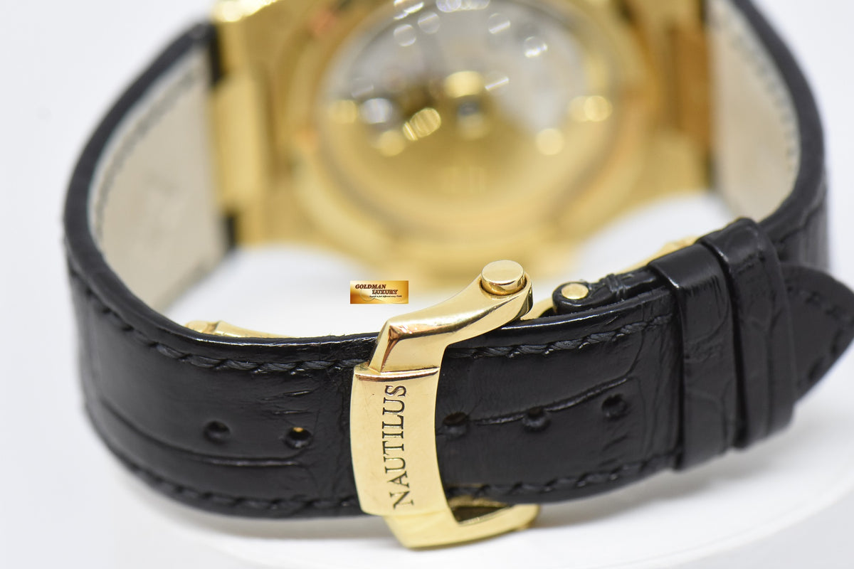 [SOLD] PATEK PHILIPPE NAUTILUS 40mm 18K YELLOW GOLD SILVER DIAL AUTOMATIC 5711/1J (MINT)