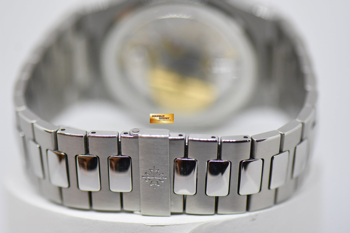 [SOLD] PATEK PHILIPPE NAUTILUS MOONPHASE POWER RESERVE IN STEEL 5712/1A (MINT)