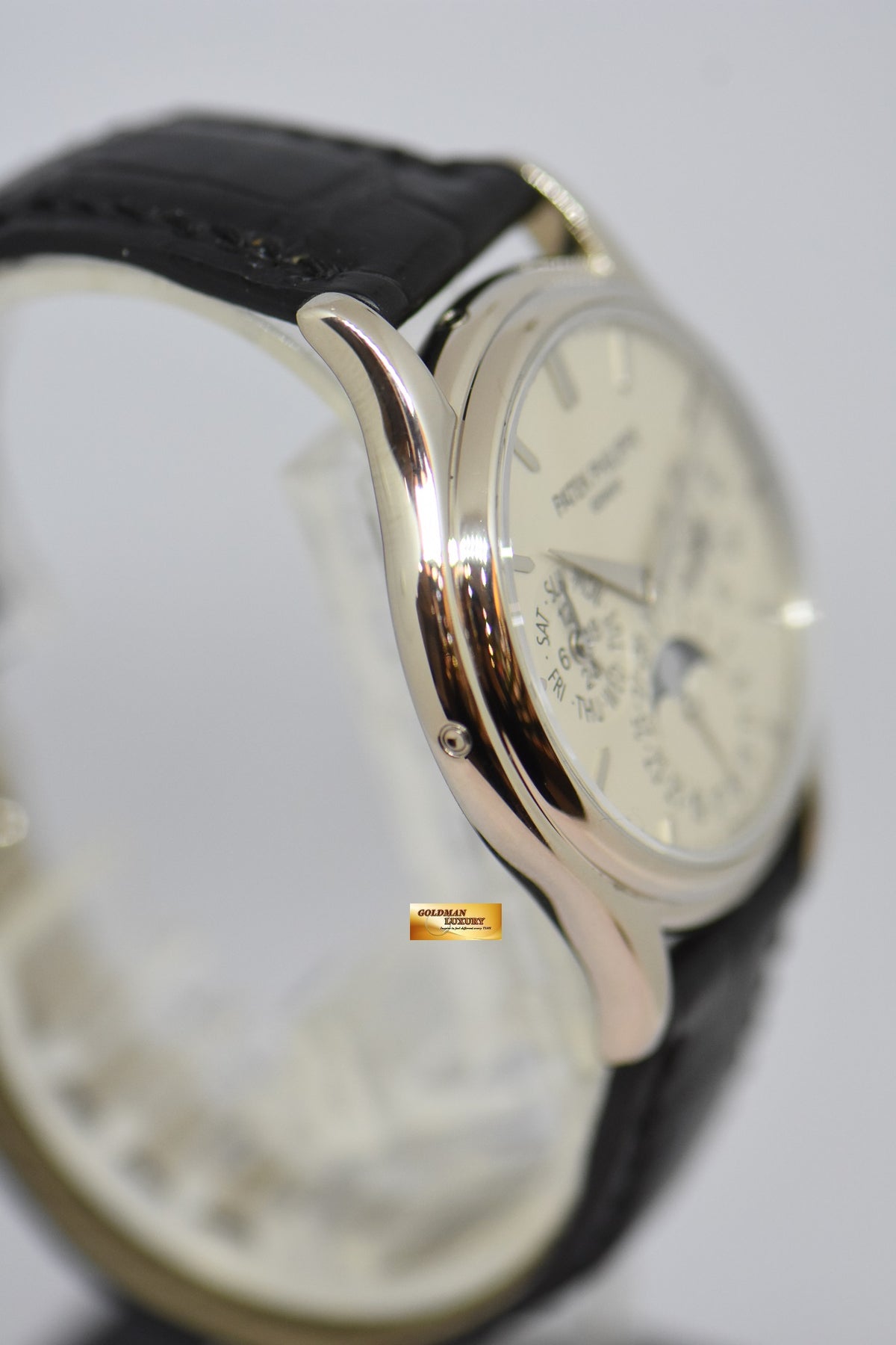 [SOLD] PATEK PHILIPPE PERPETUAL CALENDAR MOONPHASE 37mm 18K WHITE GOLD 5140G (MINT)