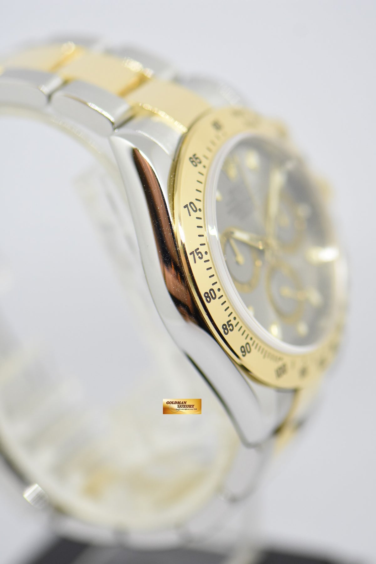 [SOLD] ROLEX OYSTER PERPETUAL DAYTONA HALF-GOLD IN BRACELET SILVER DIAL 116523 (MINT)