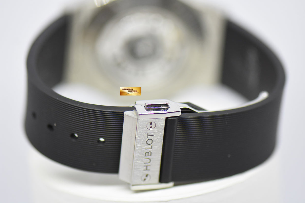 [SOLD] HUBLOT CLASSIC FUSION 38mm BLACK AUTOMATIC 542.NX.1171.LR (NEAR MINT)