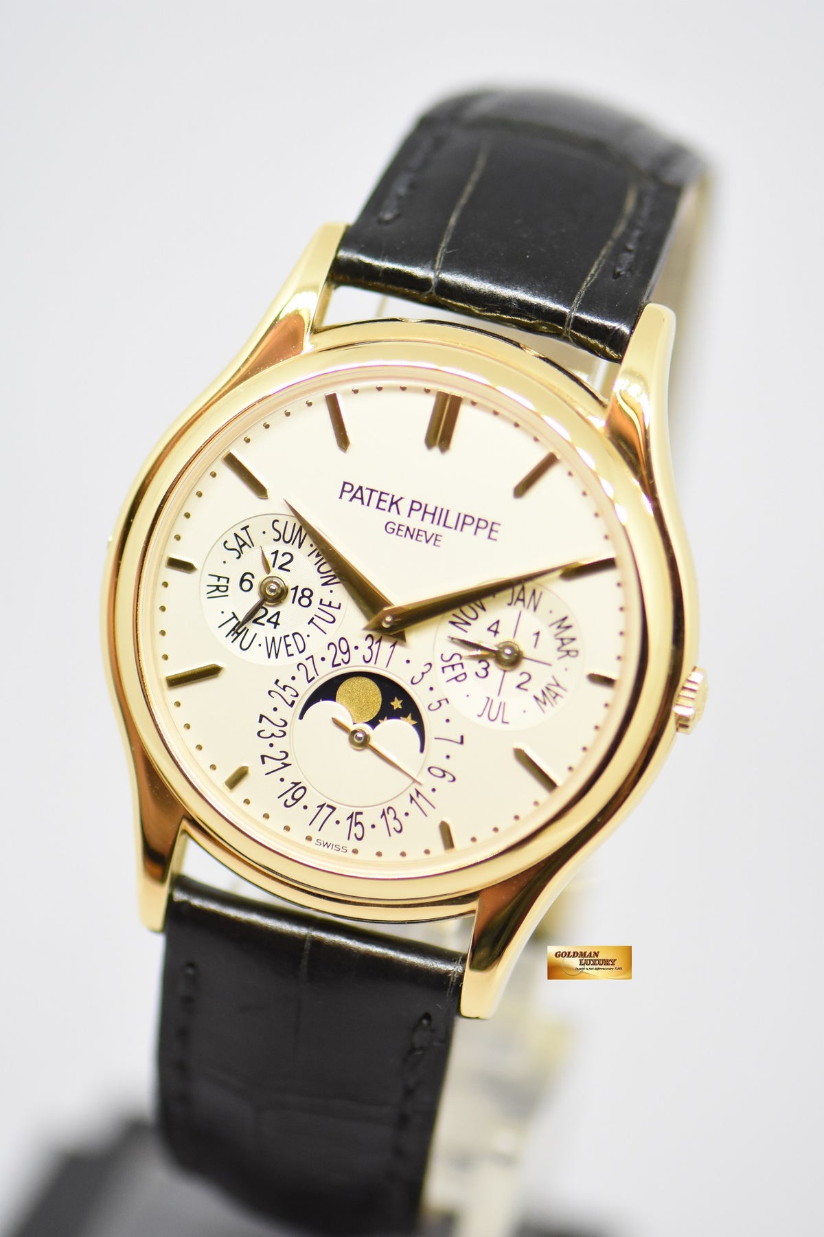 [SOLD] PATEK PHILIPPE PERPETUAL CALENDAR MOONPHASE 37mm 18K YELLOW GOLD 5140J (MINT)
