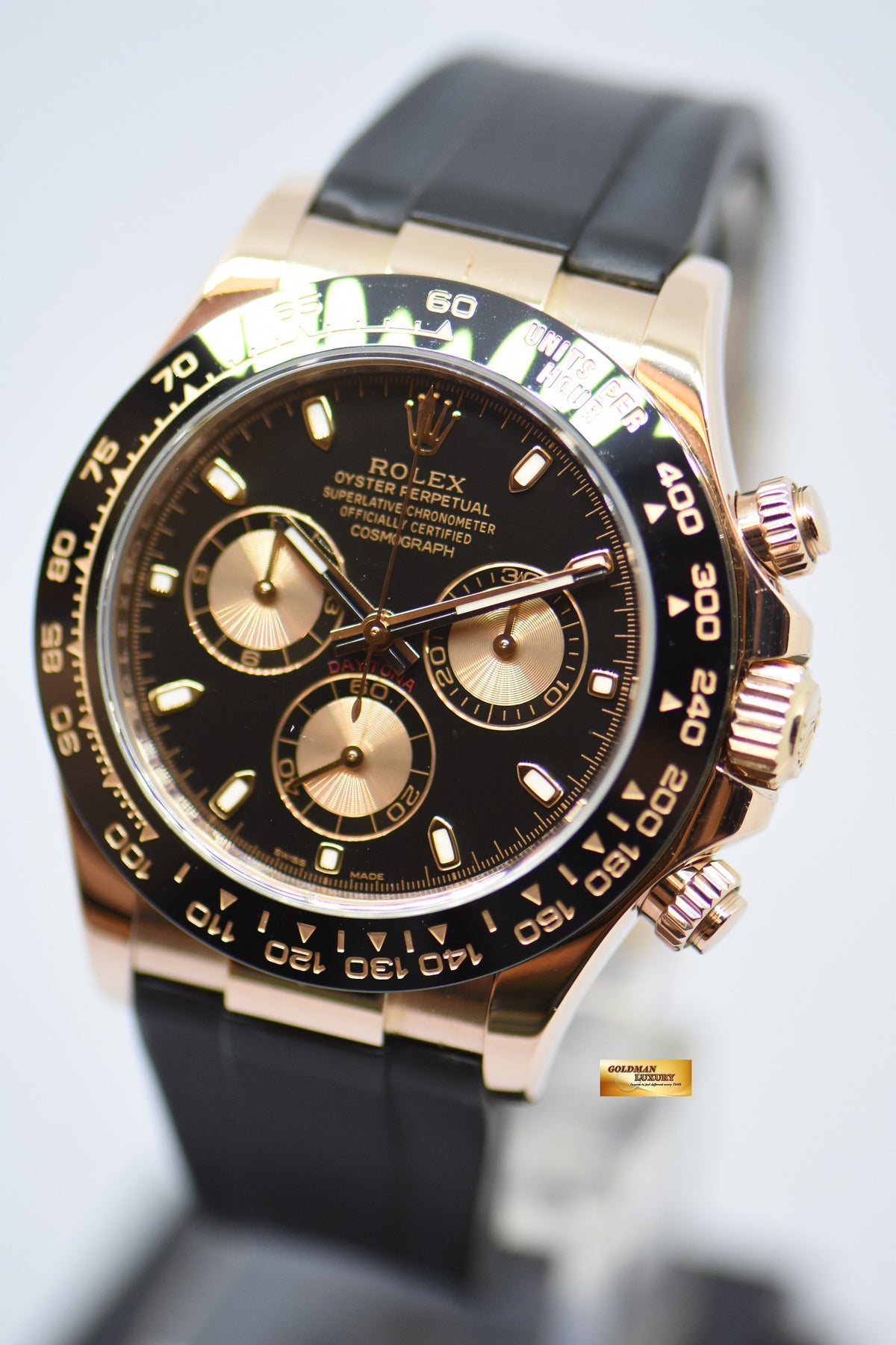 [SOLD] ROLEX OYSTER PERPETUAL DAYTONA ROSE GOLD IN RUBBER STRAP BLACK DIAL CERAMIC BEZEL 116515LN (MINT)