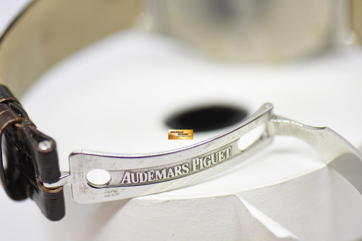 [SOLD] AUDEMARS PIGUET ROYAL OAK 36mm MILITARY DIAL IN LEATHER AUTOMATIC 14800ST (NEAR MINT)