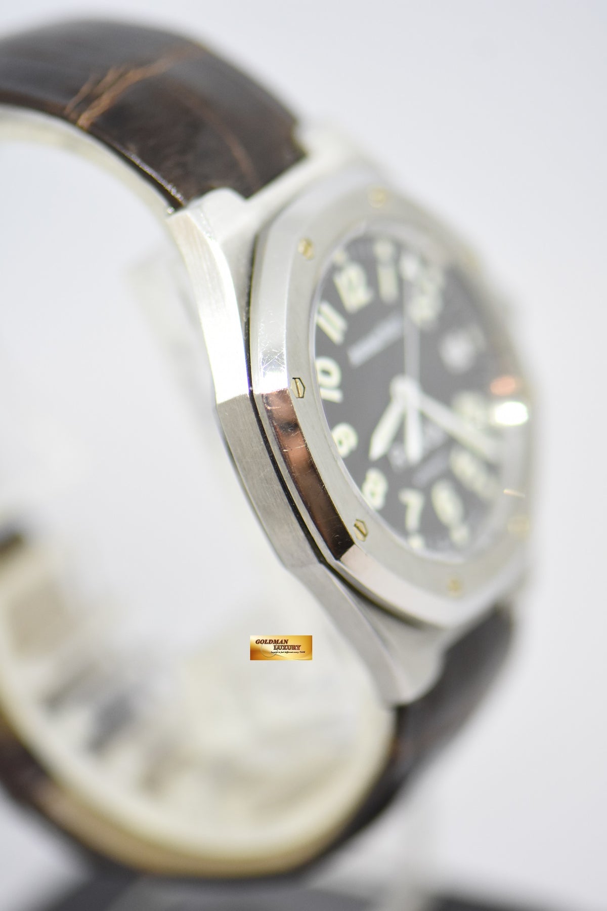 [SOLD] AUDEMARS PIGUET ROYAL OAK 36mm MILITARY DIAL IN LEATHER AUTOMATIC 14800ST (NEAR MINT)