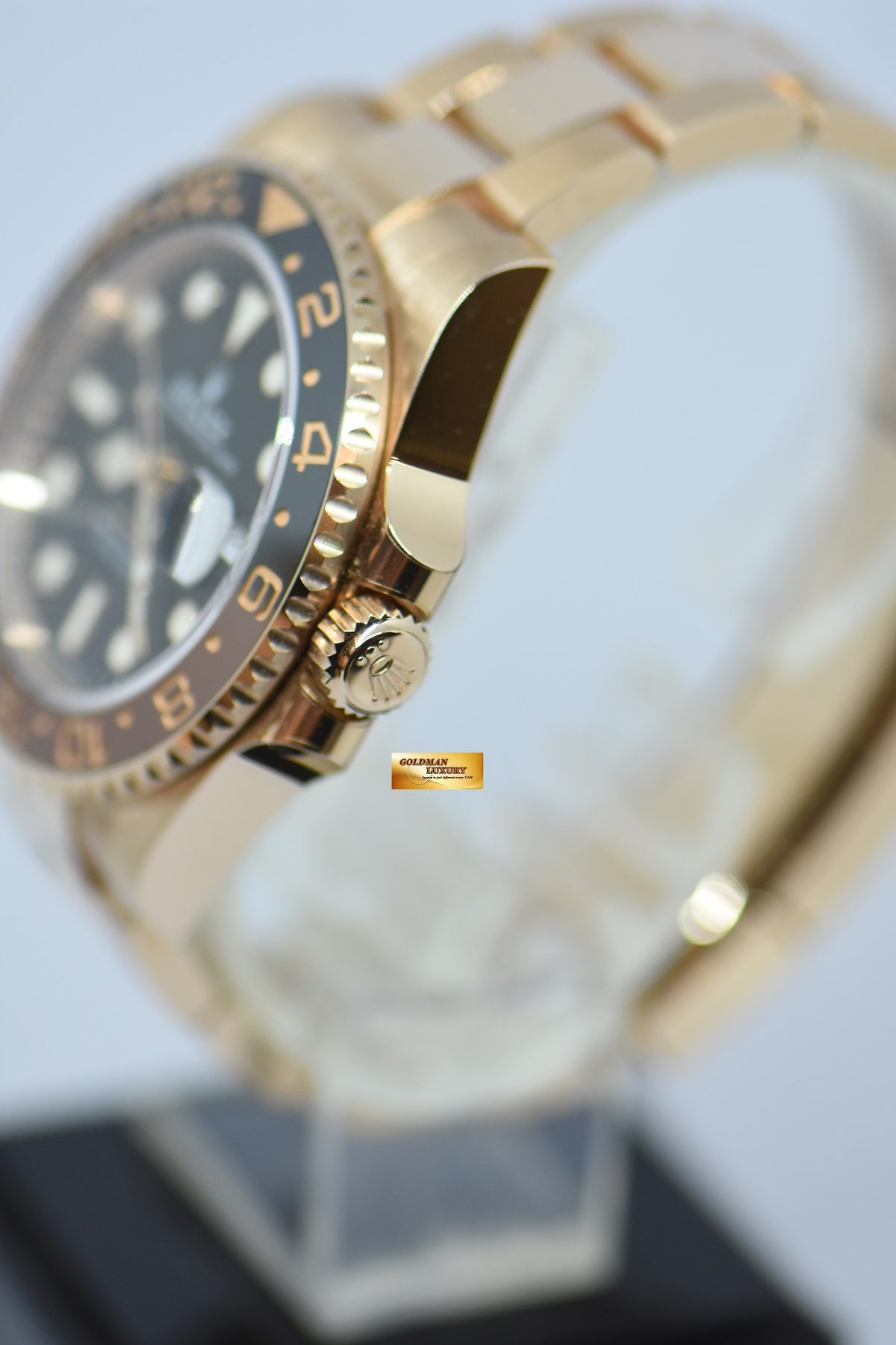 [SOLD] ROLEX OYSTER PERPETUAL GMT-MASTER II “ROOT BEER” EVEROSE GOLD IN BRACELET 126715CHNR (LNIB)