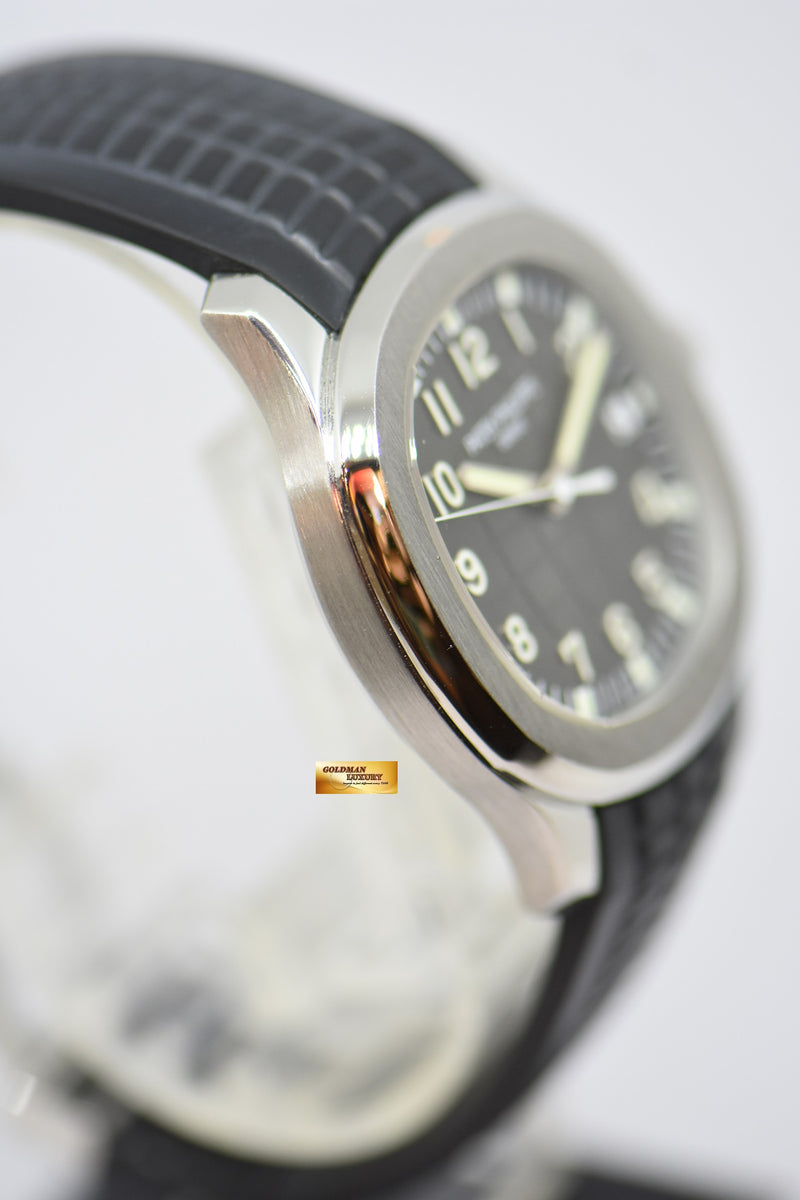 products/GML2338_-_Patek_Philippe_Aquanaut_40mm_Steel_in_Rubber_5167A_-_4.jpg