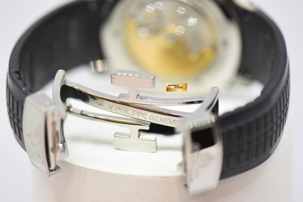 [SOLD] PATEK PHILIPPE AQUANAUT 40mm STEEL IN RUBBER 5167A AUTOMATIC (MINT)