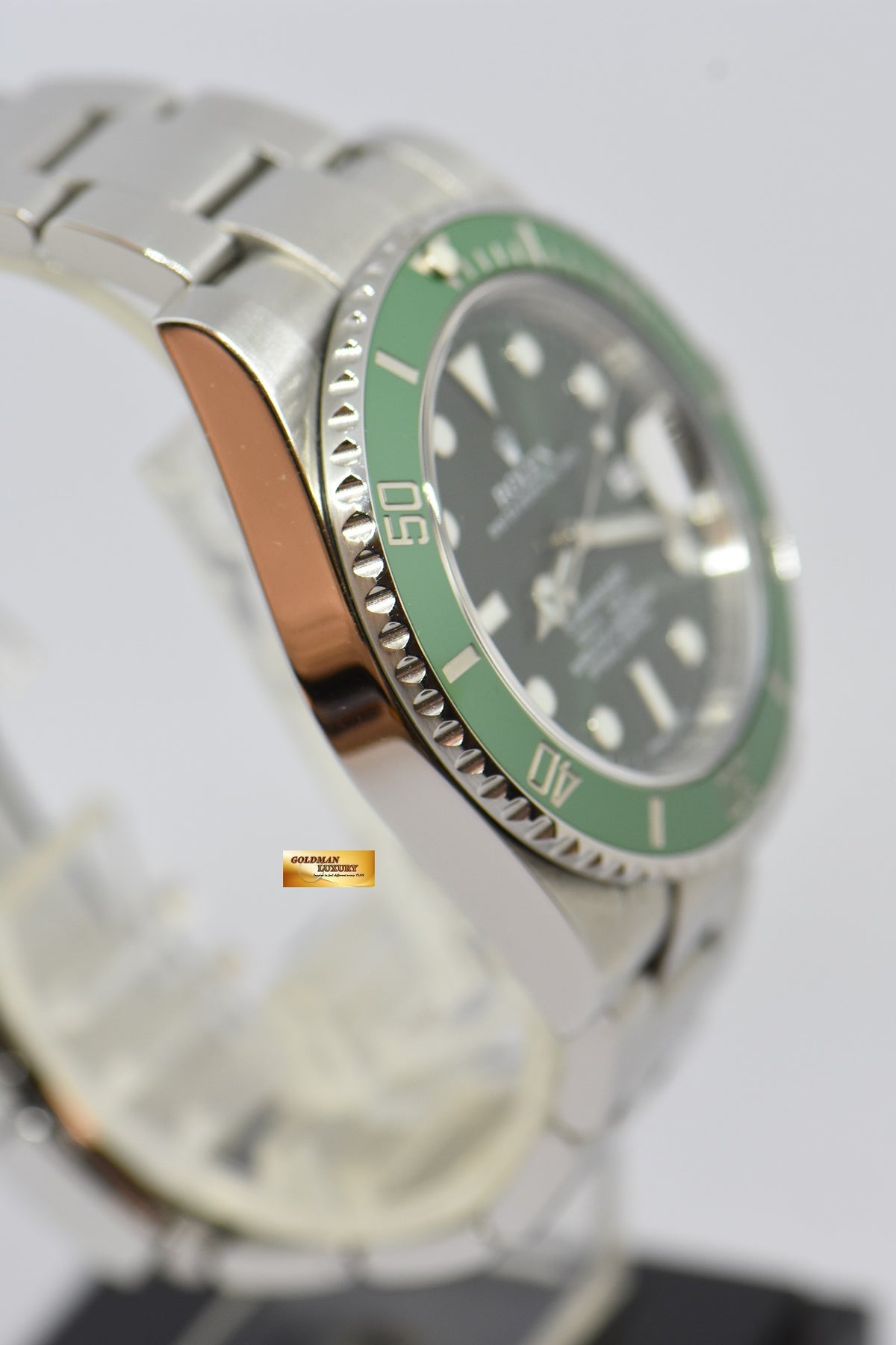[SOLD] ROLEX OYSTER PERPETUAL SUBMARINER GREEN “HULK” CERAMIC BEZEL 116610LV (MINT)